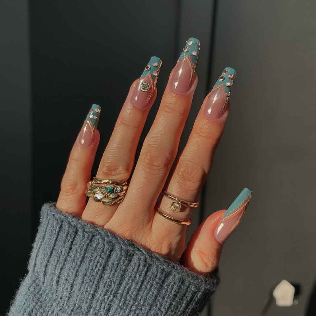 Cable Knit with Gems Nails