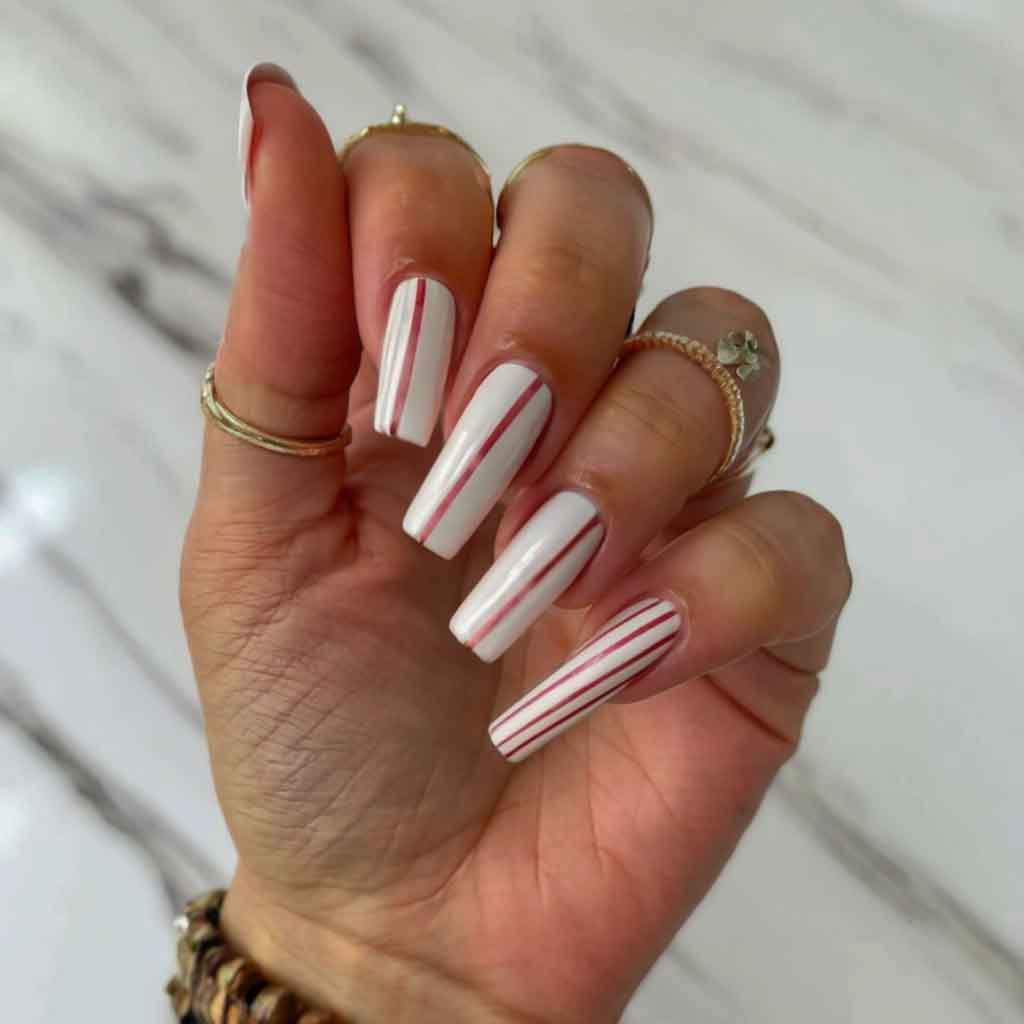 Candy Cane Stripes nails art natural

