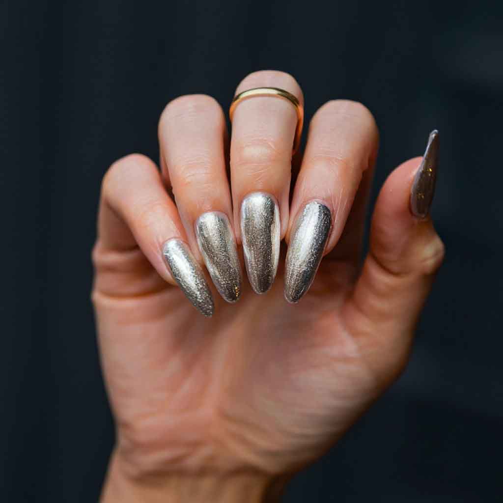 Sparkling Silver and Gold Nails